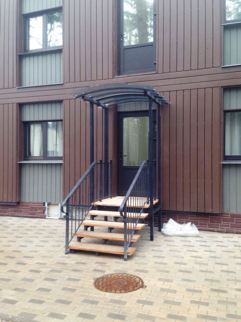 Ограждение входной группы