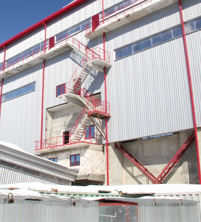 Металлическая эвакуационная лестница