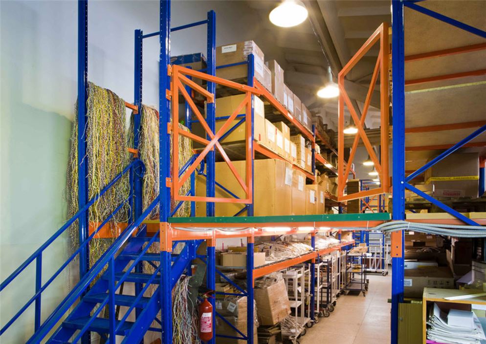 Мезонинные стеллажи