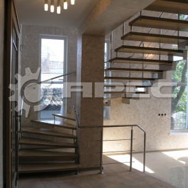 Лестницы в доме на второй этаж - 8